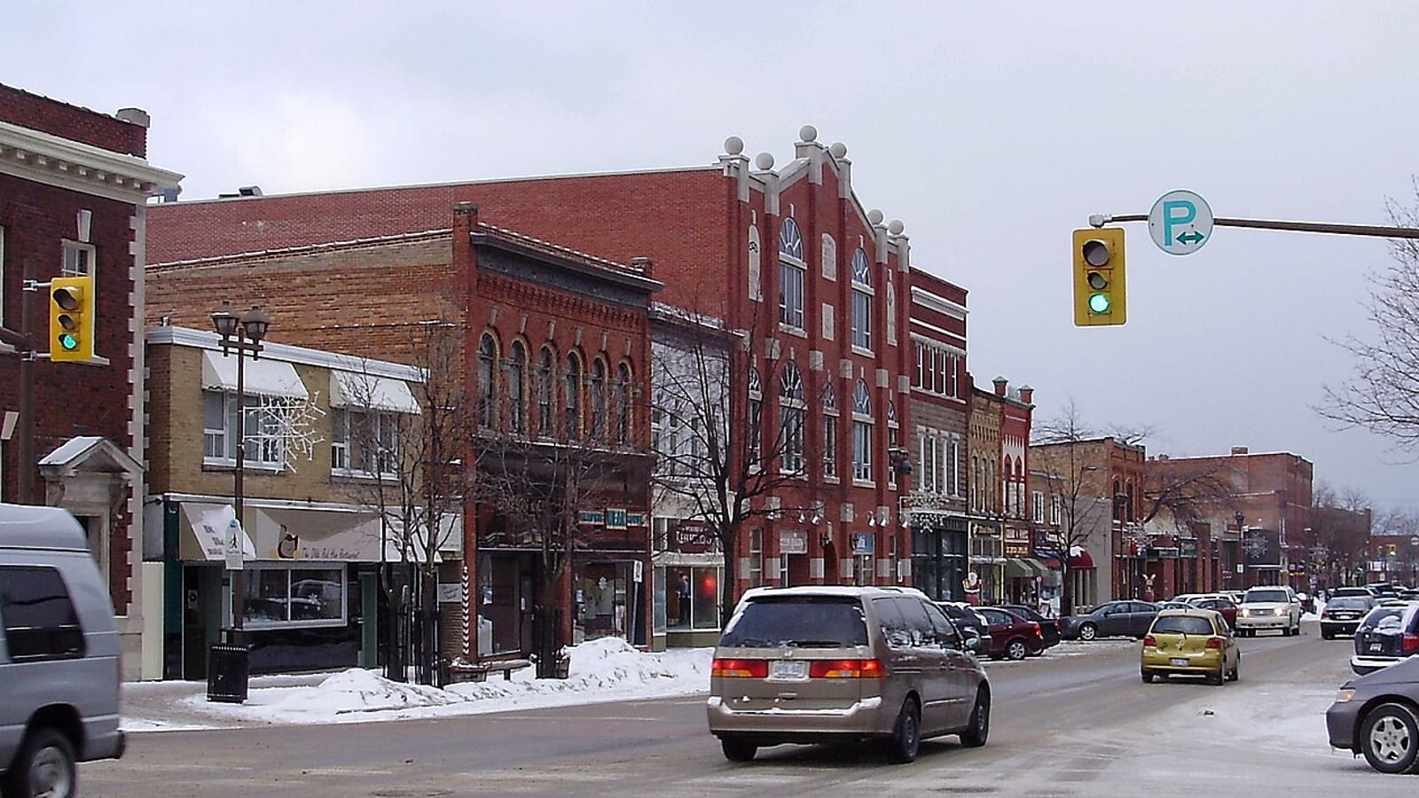 Hurontario Street in downtown Collingwood — Collingwood